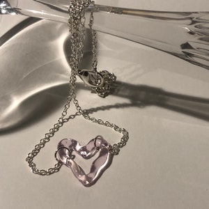 Rose Heart borosilicaatglas choker handgemaakt, sterling zilver elegantie, romantisch symbool of eigenliefde cadeau afbeelding 5