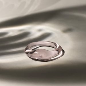 Rose Glass Ring Strakke minimalistische borosilicaat sieraden, ambachtelijk handgemaakt cadeau, perfect cadeau voor Pasen of Moederdag afbeelding 5