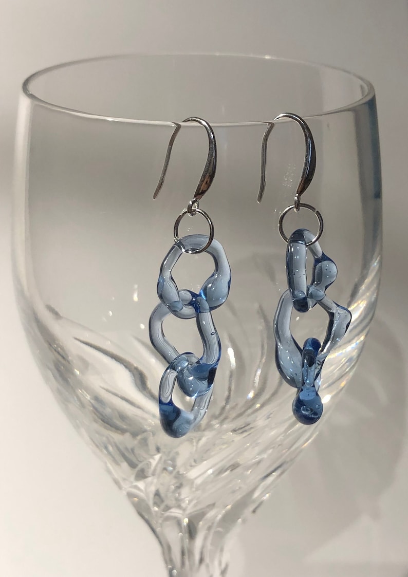 Prachtige blauwe borosilicaatglas oorbellen handgemaakte bungelen met elegante kettingen Sterling zilveren haken ideaal Moederdagcadeau afbeelding 7