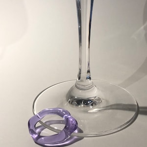 Anello in vetro viola Eleganti gioielli minimalisti in borosilicato, regalo artigianale fatto a mano, regalo perfetto per Pasqua o festa della mamma immagine 8