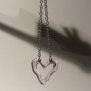 Rose Heart borosilicaatglas choker handgemaakt, sterling zilver elegantie, romantisch symbool of eigenliefde cadeau afbeelding 2