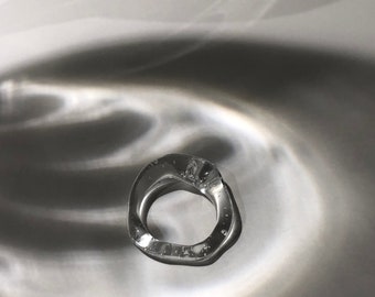 Helderglazen ring - Strakke minimalistische borosilicaat sieraden, ambachtelijk handgemaakt cadeau, perfect cadeau voor Pasen of Moederdag