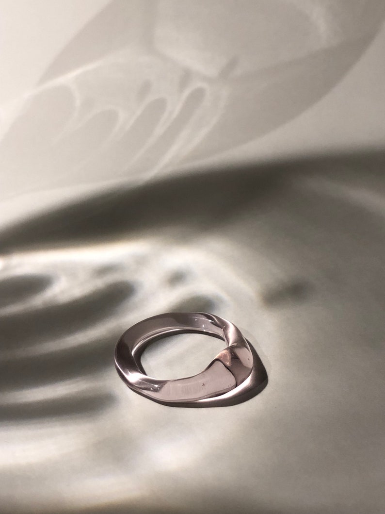 Rose Glass Ring Strakke minimalistische borosilicaat sieraden, ambachtelijk handgemaakt cadeau, perfect cadeau voor Pasen of Moederdag afbeelding 7