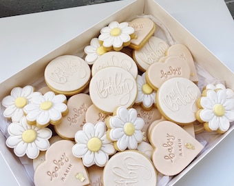 Neutral baby shower cookies | Custom sugar cookies | Baby shower, birthday, daisy, brown beige palette