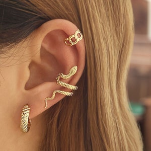 Elegantes 3-teiliges Goldohrringset - dreiteilige Huggie Hoop-Schlangengemusterte Retro-Ohrringe - anlaufsicherer Hoop-Schmuck - Bestes Geschenk für Frauen