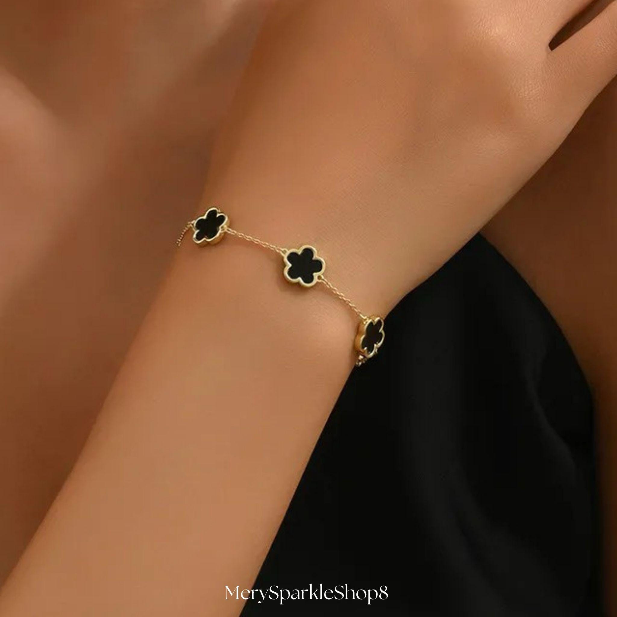 Black clover bracelet - Etsy 日本