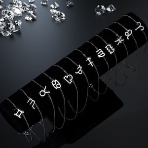 Collier unique de constellations portant le pouvoir de 12 signes du zodiaque conçu avec une carte-cadeau