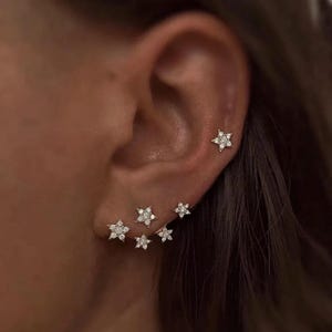 Parure de boucles d'oreilles en argent sterling 925 avec diamants étoilés - Boucles d'oreilles griffes en diamants délicats - Bijoux célestes empilables avec breloques - Cadeau meilleur ami