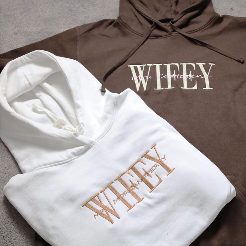 Wifey Graphic Sweatshirt - Blue