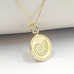 14K Solid Gold Seashell Necklace, Dainty Sea Shell Pendant, Personalized Summer Jewelry, Beach Charm, Ocean Necklace, Gold Seashell Pendant