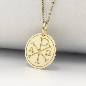 Colgante de cruz de Chi Rho bañado en oro, collar con cruz, joyería ortodoxa griega, colgante de protección, amuleto religioso, collar Alfa y Omega