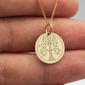 Ciondolo Albero della vita, ciondolo albero placcato oro, ciondolo disco albero inciso, gioielli albero genealogico, collana albero della vita in argento sterling