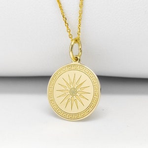 14K Solid Gold Vergina Sun Necklace,  Macedonian Star Pendant, Personalized Star of Vergina Jewelry, Sun Disc Charm, Greek Symbolic Pendant