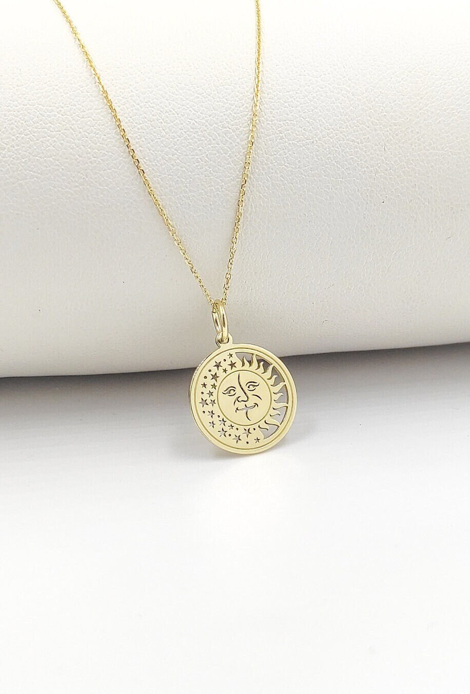 14K Real Gold Sun And Moon Small Pendant – 19mm 3D Celestial Charm (Alex And Elsa PT470)