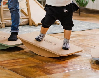 Wooden balance beam for children Natural