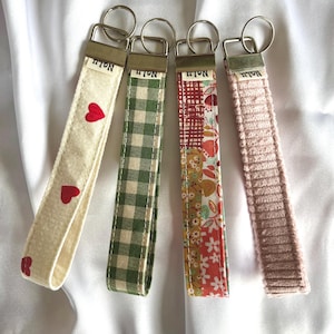 Tygnyckelring för kvinnor | Armbandsnyckelring | Manchesterbomull | Handledsnyckel | Tygnyckelring Boho