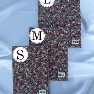 Buchhülle Kindlehülle gesteppt Booksleeve quilted aus Baumwolle mit Knopf Stoff Buchtasche Kindletasche gepolstert handmade Blumen Musselin zdjęcie 5