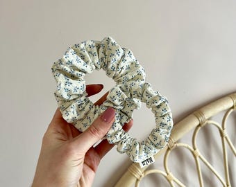 Scrunchie | 4 sizes made of seersucker 100% cotton | Blue and beige branches | Fabric hair tie XXL, regular, children's, small, large, thick - thin hair