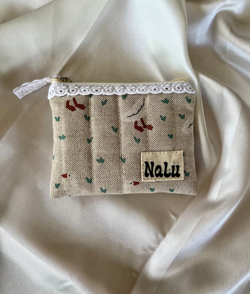 Kleine Kartentasche Münztasche für die Handtasche mit Spitze Quilted Coinpurse Gänse cottagecore Baumwolle Mini Portemonnaie Bild 1