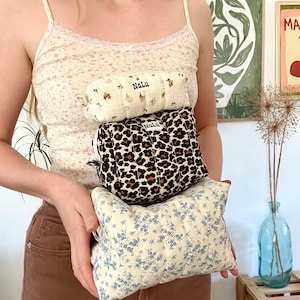 Kosmetiktasche 3 Größen | quilted gesteppt gepolstert | Stoff Makeupbag box | blumen leo Muster | Kulturbeutel handmade genäht Geschenk