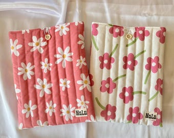 Book cover Kindle cover quilted Booksleeve quilted made of cotton with button fabric book bag Kindle bag padded handmade flowers 4 sizes