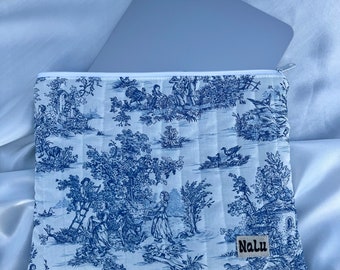 IPad Laptop Tablet HülleTasche genäht quilted case gesteppt Geschenk für Sie vintage szene blau weiß Baumwolle gepolstert drei Größen