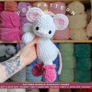 Mae Mouse - PDF Crochet Pattern - LOW SEW Mouse wearing Socks, Plushie / Stuffie, Soft Toys