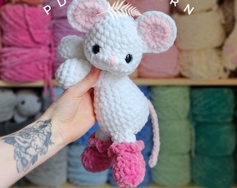 Mae Mouse - PDF Crochet Pattern - LOW SEW Mouse wearing Socks, Plushie / Stuffie, Soft Toys