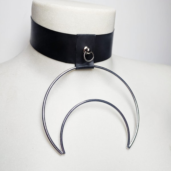 Moon Choker Latex Necklace Collar Big Ring | O'HARE |