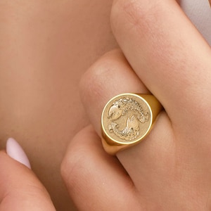 14K Gold Pisces Signet Ring: Engraved Zodiac Astrology Gift