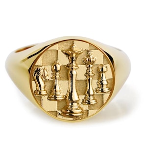 14K Gold Chessboard Signet Ring: Personalized Chess Jewelry