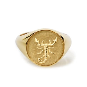 14K Gold Scorpion Signet Ring, Personalized Scorpio Ring, Scorpio Zodiac Sign Ring, Scorpio Jewelry Gift, Animal Signet Ring For Women