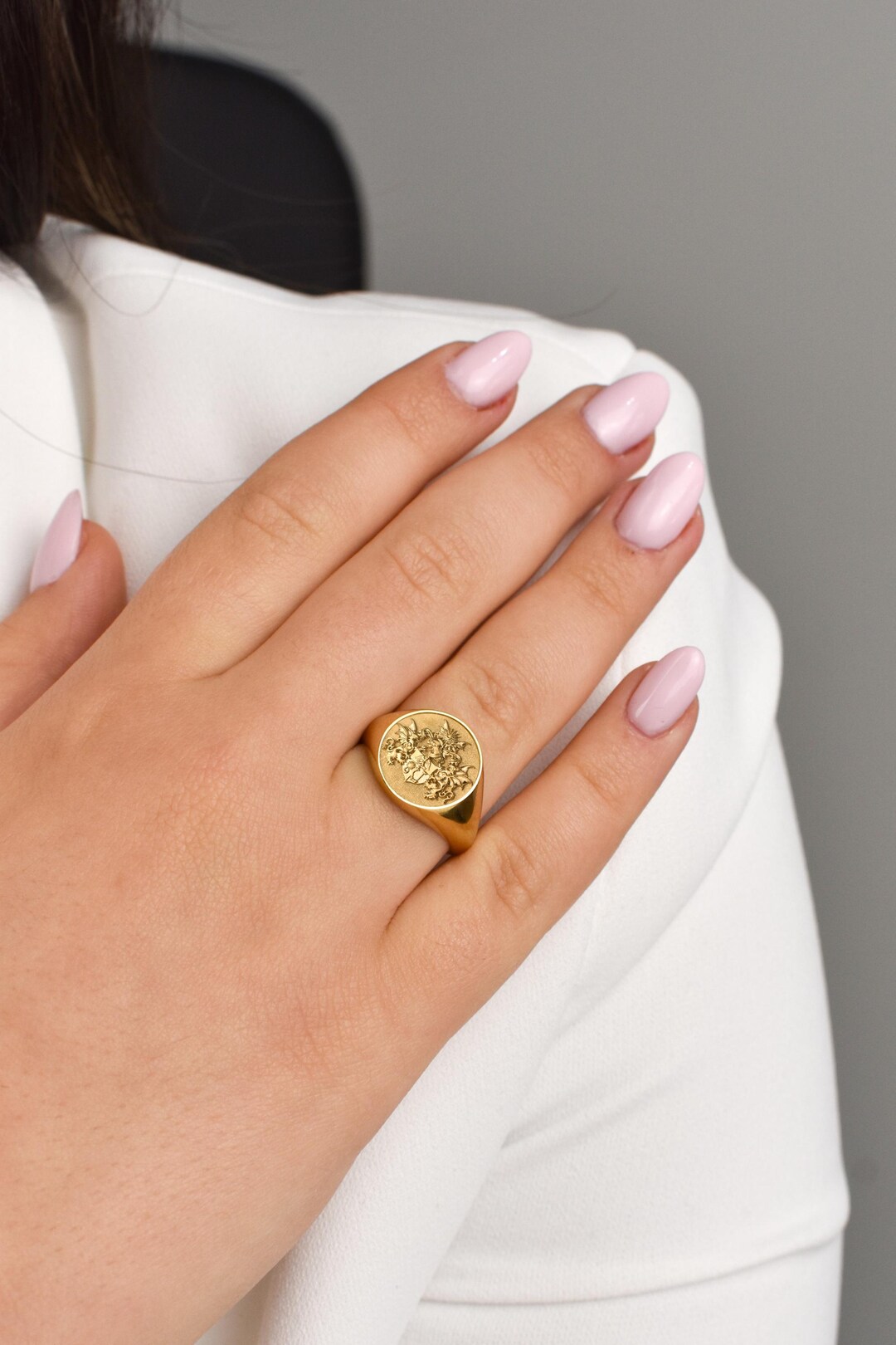 14K Gold Coat of Arms Signet Ring, Custom Family Crest Ring, Heraldic ...