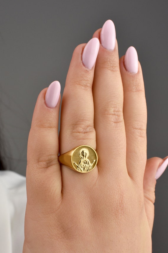 Chevaliere Vierge Marie en or bague de protection en or bague religieuse bijoux miraculeux bague en or de bapteme cadeau de Paques cadeau pour pere Etsy France