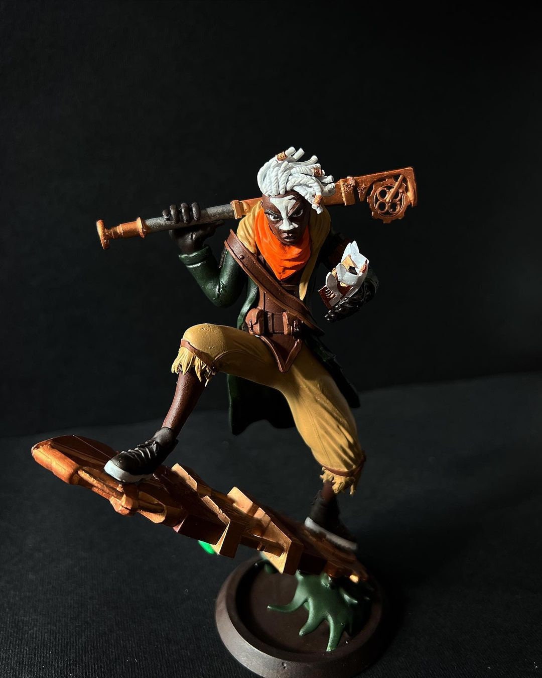 Ekko Firelight Arcane - League of Legends - Figure Handmade Ekko Firelight Arcane - League of Legends - Figure Handmade