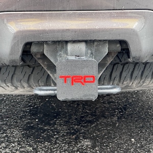 Swappable Faceplate Hitch Receiver Cover