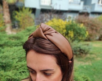 Elegant And Stylish Soft Leather Hair Accessory - Knot Model Hair Crown Camel Brown