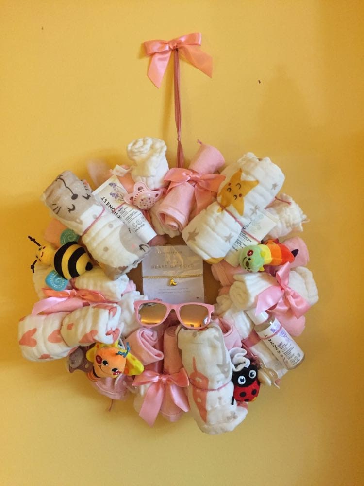 Baby Washcloth Wreath, Baby Wreath, Baby Diaper Wreath, Baby Wreath with  Essentials, Baby Diaper Wreath Cake, Baby Shower Gift - Main Image