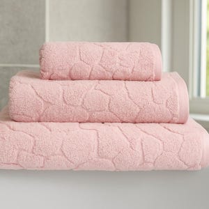 Blush Pink Pebble Jacquard Towels – Heavyweight 100% Cotton Bathroom Towels