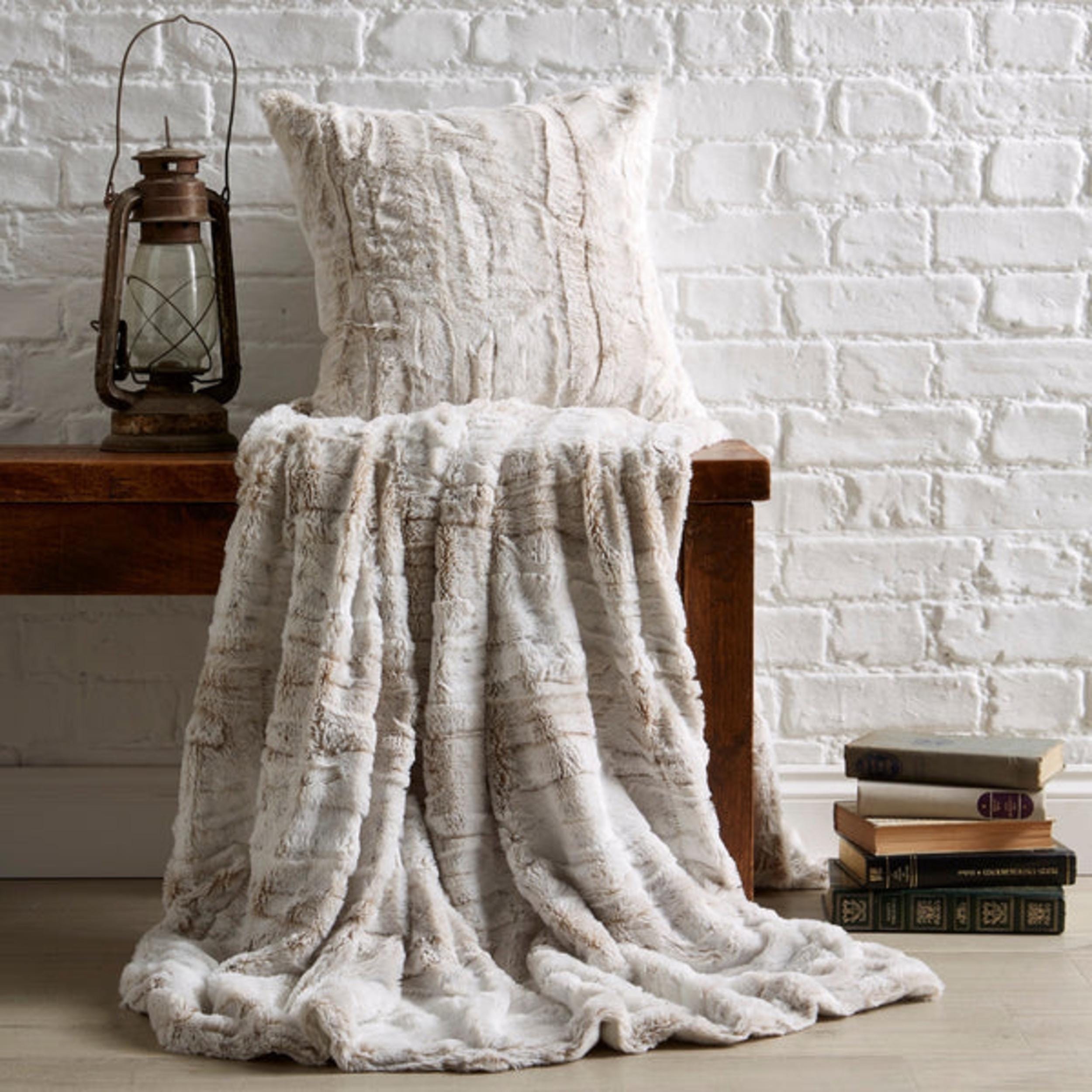 Snow Leopard Faux Fur Throw Blanket – Soft & Luxurious Animal Print ...