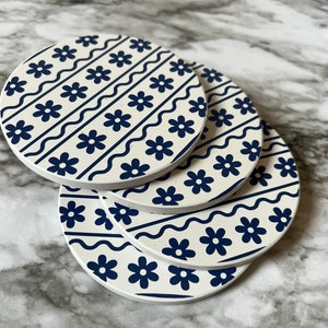 Round Ceramic Coaster Set - Blue & White Flowers Set of 4 with mini Tote/Gift Bag