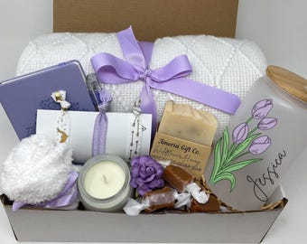 Personalized Gift Box for Mom, Throw Blanket, Frosted Glass Can