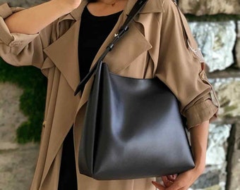 Large Vegan Leather Bag - Leather Shoulder Bag, Vegan Leather Bucket Bag with Zipper, Everyday Bag, With Extra Make-Up Bag, "Luna"