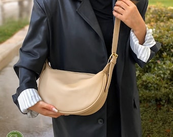 Halbmond-Handtaschen für Damen – Umhängetasche für Damen, Lederhandtasche mit Reißverschlusstasche, Messenger-Tasche, verstellbarer Riemen, kleine Umhängetasche, „Kim“