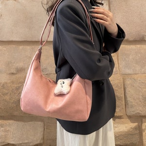 Shoulder Bag with Pendant-Messenger Bag, Vegan Leather Bag, Leather Handbag with Zip Pocket, Adjustable Strap Leather Shoulder Bag for Women zdjęcie 4
