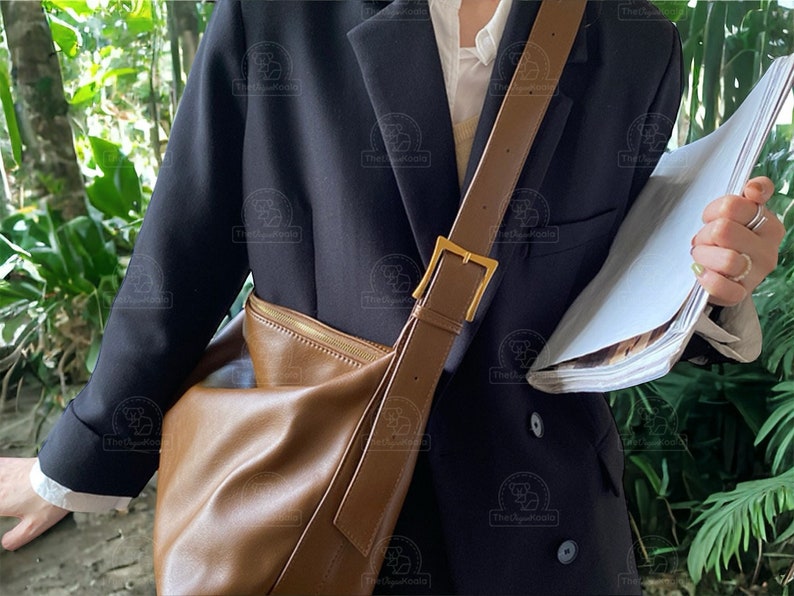 Large Vegan Leather Bag Vegan Leather Bucket Bag with Zipper, Mother's Day Gift, Leather Shoulder Bag, Soft Leather Crossbody Bag, Cara zdjęcie 9