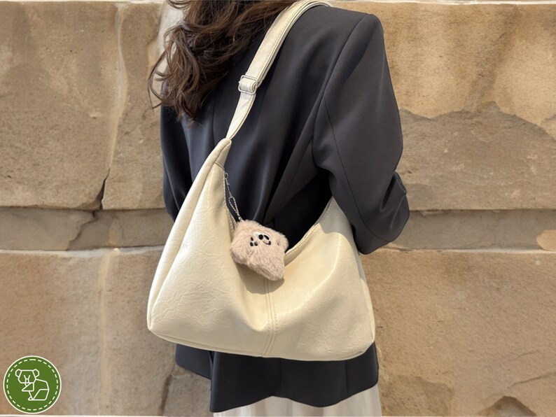 Shoulder Bag with Pendant-Messenger Bag, Vegan Leather Bag, Leather Handbag with Zip Pocket, Adjustable Strap Leather Shoulder Bag for Women White with Pendant