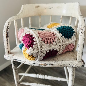 READY TO SHIP!!! Handmade Crochet Sunburst Granny Square Quilt