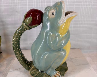 Vintage Majolica Frog Pitcher