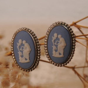 Vintage Wedgewood Silver Clip On Earrings 1976